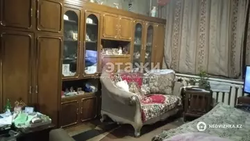 3-комнатная квартира, этаж 1 из 9, 66 м²