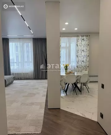 4-комнатная квартира, этаж 10 из 12, 114 м²