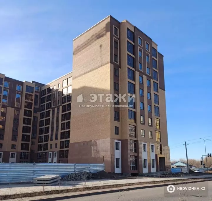 60 м², 2-комнатная квартира, этаж 1 из 10, 60 м², изображение - 1