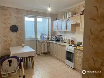 76 м², 2-комнатная квартира, этаж 2 из 12, 76 м², изображение - 1