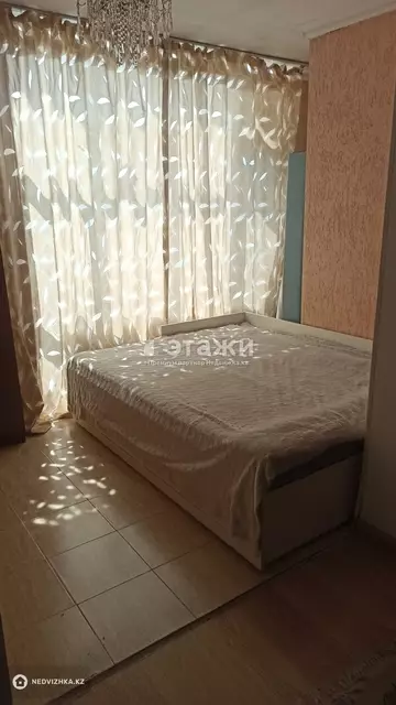 1-комнатная квартира, этаж 4 из 9, 64 м²