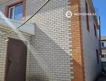 4-комнатный дом, 8 соток, 180 м²