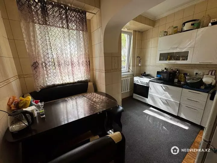 88 м², 3-комнатная квартира, этаж 2 из 3, 88 м², на длительный срок, изображение - 1