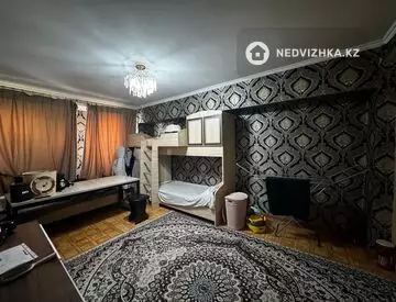 3-комнатная квартира, этаж 2 из 3, 88 м², на длительный срок