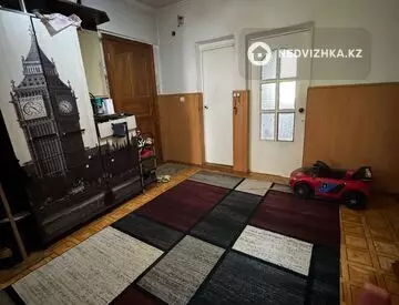3-комнатная квартира, этаж 2 из 3, 88 м², на длительный срок