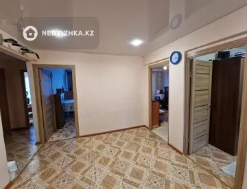 4-комнатная квартира, этаж 3 из 5, 82 м²