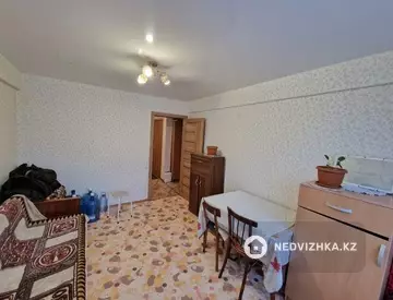 4-комнатная квартира, этаж 3 из 5, 82 м²