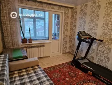 4-комнатная квартира, этаж 3 из 5, 82 м²