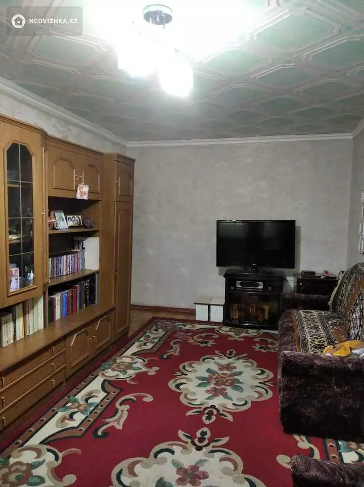 80 м², 4-комнатная квартира, этаж 2 из 5, 80 м², изображение - 1