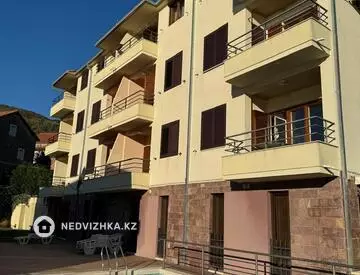 2-комнатная квартира, этаж 1 из 4, 57 м²