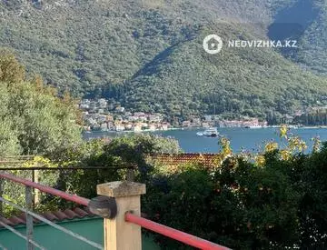 2-комнатная квартира, этаж 1 из 4, 57 м²