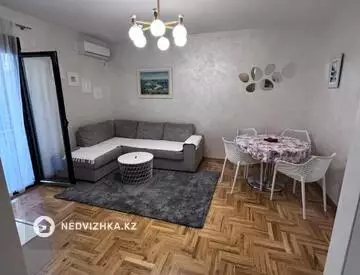 2-комнатная квартира, этаж 2 из 6, 42 м²