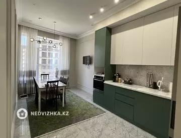 4-комнатная квартира, этаж 3 из 8, 126 м²
