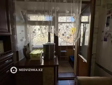 4-комнатная квартира, этаж 1 из 6, 123 м²