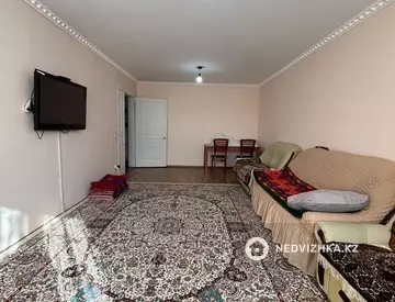 2-комнатная квартира, этаж 9 из 25, 72 м²
