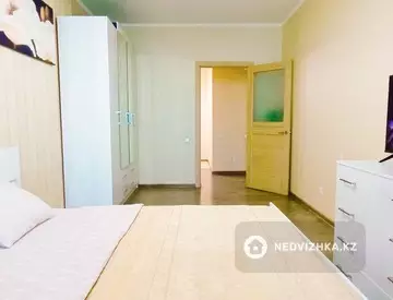 60 м², 2-комнатная квартира, этаж 8 из 24, 60 м², посуточно, изображение - 2