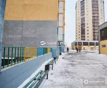 3-комнатная квартира, этаж 9 из 10, 95 м²