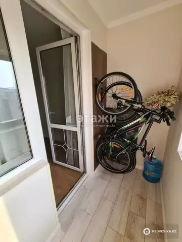 3-комнатная квартира, этаж 8 из 17, 98 м²