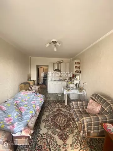 1-комнатная квартира, этаж 3 из 10, 33 м²