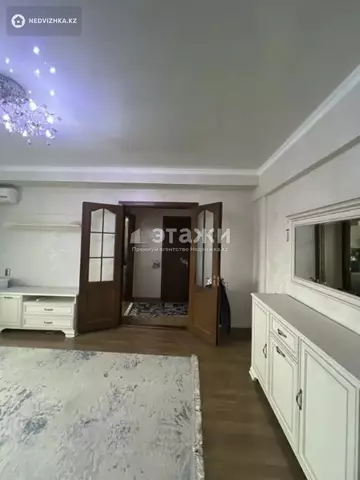 1-комнатная квартира, этаж 5 из 5, 38 м²