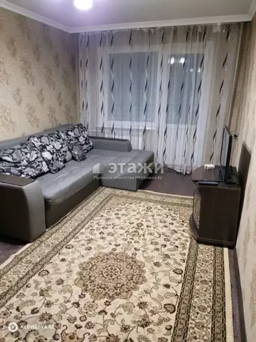 2-комнатная квартира, этаж 4 из 5, 50 м²