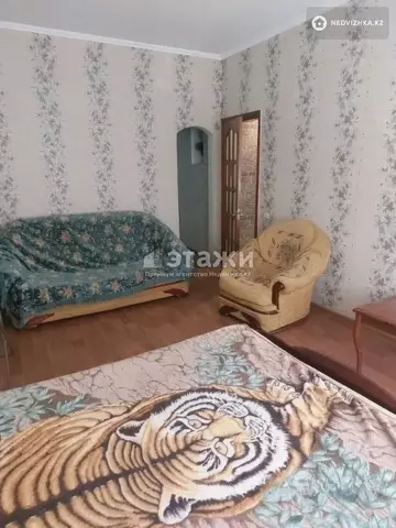 1-комнатная квартира, этаж 2 из 9, 43 м²