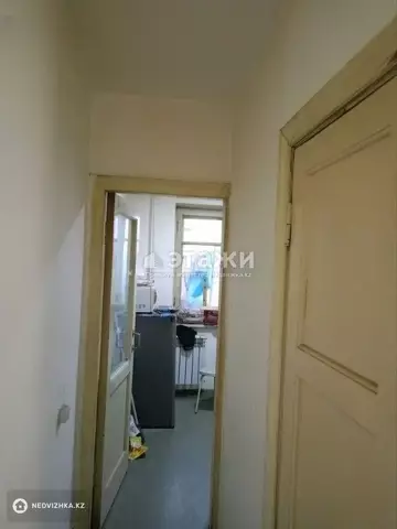 2-комнатная квартира, этаж 3 из 4, 43 м²