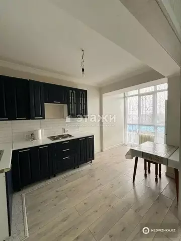 2-комнатная квартира, этаж 7 из 10, 58 м²