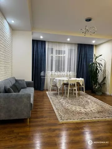 2-комнатная квартира, этаж 14 из 16, 65 м², на длительный срок