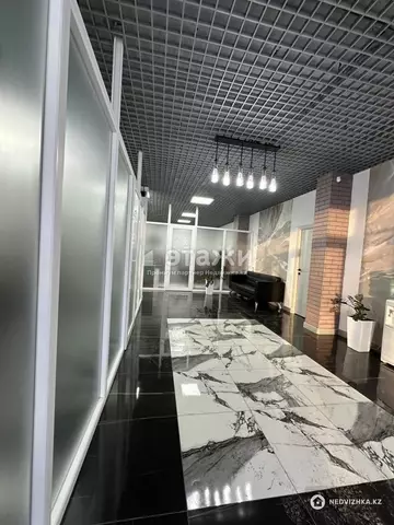 Офисное помещение, этаж 1 из 9, 141 м²