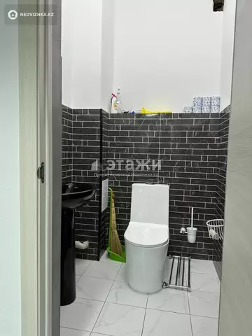 Офисное помещение, этаж 1 из 9, 141 м²