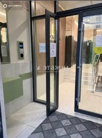 1-комнатная квартира, этаж 3 из 9, 42 м²