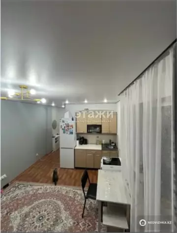 2-комнатная квартира, этаж 13 из 18, 45 м²