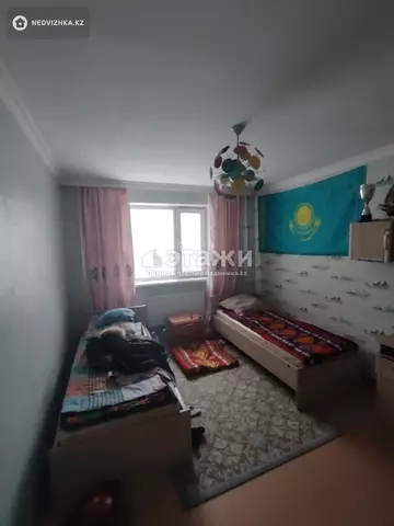 3-комнатная квартира, этаж 12 из 12, 69 м²