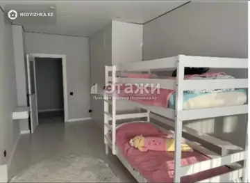 4-комнатная квартира, этаж 12 из 13, 144 м²