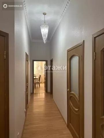 3-комнатная квартира, этаж 2 из 8, 85 м²