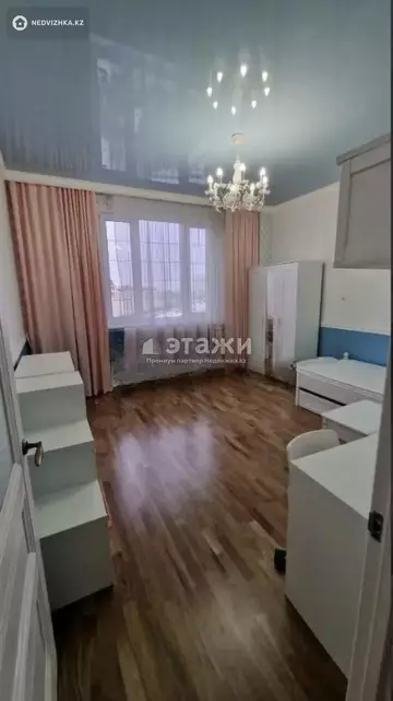 4-комнатная квартира, этаж 9 из 9, 104 м², на длительный срок