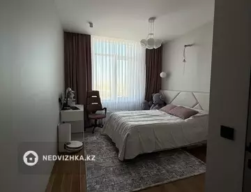 4-комнатная квартира, этаж 14 из 14, 117 м²