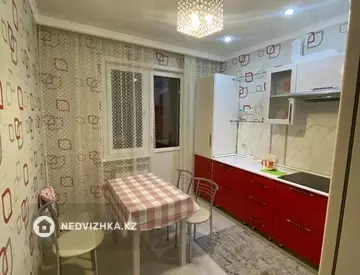 1-комнатная квартира, этаж 8 из 16, 38 м²