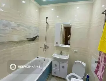 1-комнатная квартира, этаж 8 из 16, 38 м²