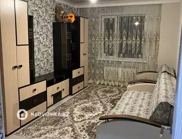 1-комнатная квартира, этаж 8 из 16, 38 м²