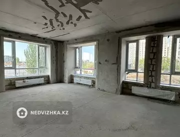 3-комнатная квартира, этаж 3 из 19, 146 м²