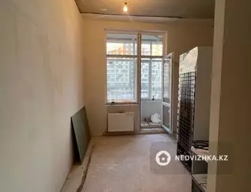 3-комнатная квартира, этаж 2 из 17, 92 м²