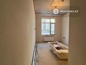 3-комнатная квартира, этаж 2 из 17, 92 м²