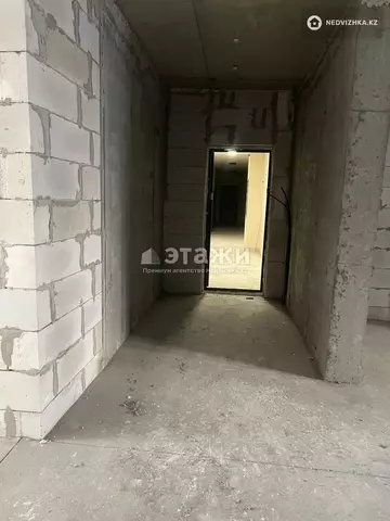 4-комнатная квартира, этаж 3 из 13, 83 м²