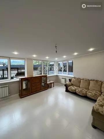 2-комнатная квартира, этаж 1 из 3, 56 м²