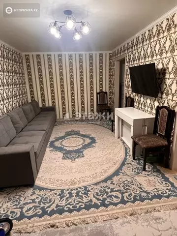 2-комнатная квартира, этаж 4 из 5, 43 м²