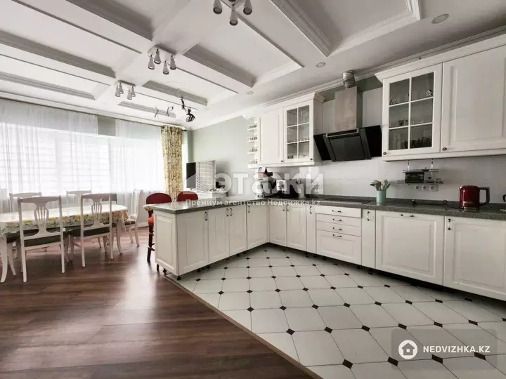 195 м², 4-комнатная квартира, этаж 4 из 32, 195 м², изображение - 1