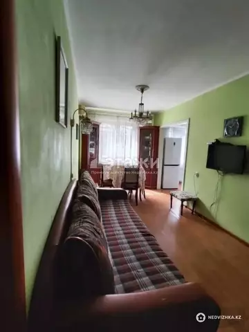2-комнатная квартира, этаж 4 из 4, 45 м²