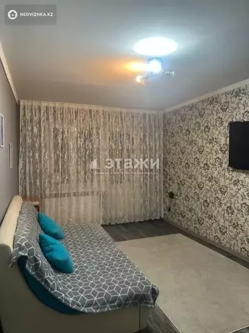 1-комнатная квартира, этаж 3 из 5, 33 м²